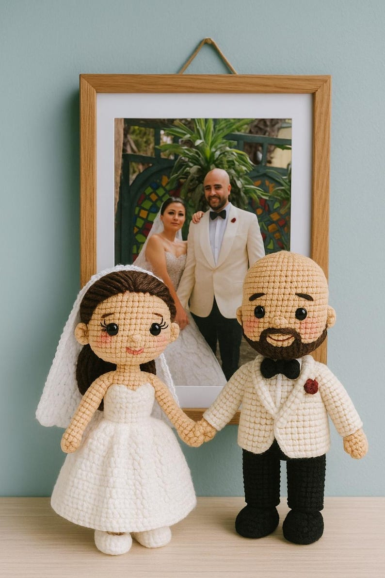 Custom Crochet Doll from Photo – Personalized Couple, Family & Pet Dolls
